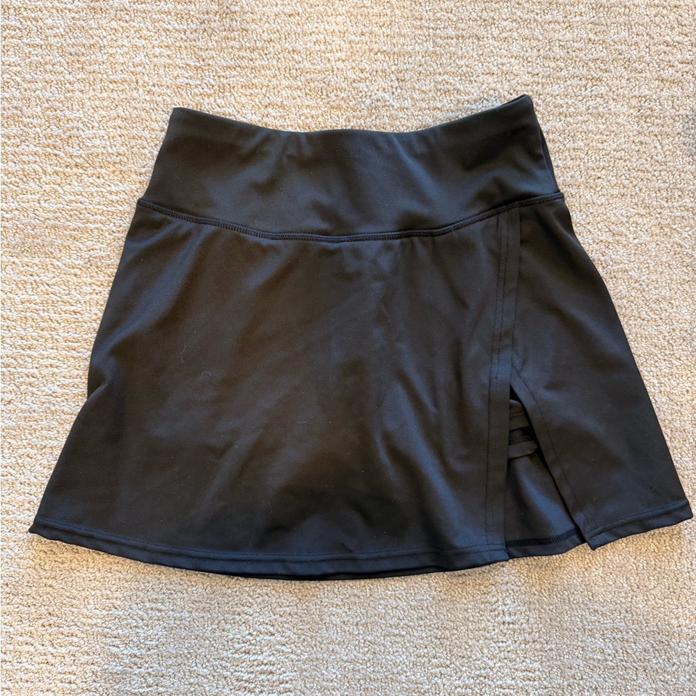 Adrienne Vittadini Black Mini Skirt with Slit